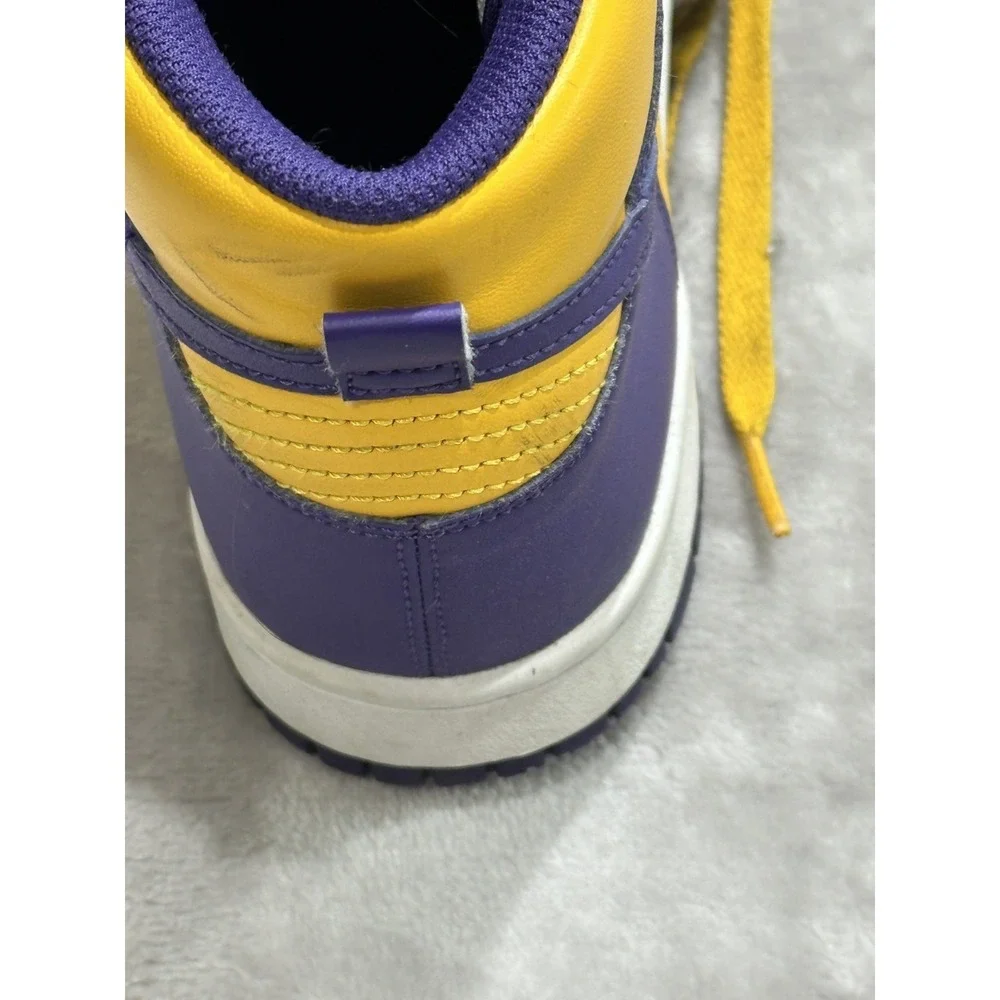Nike Dunk‎ High GS Court Purple/Gold Size 6Y  Retro 